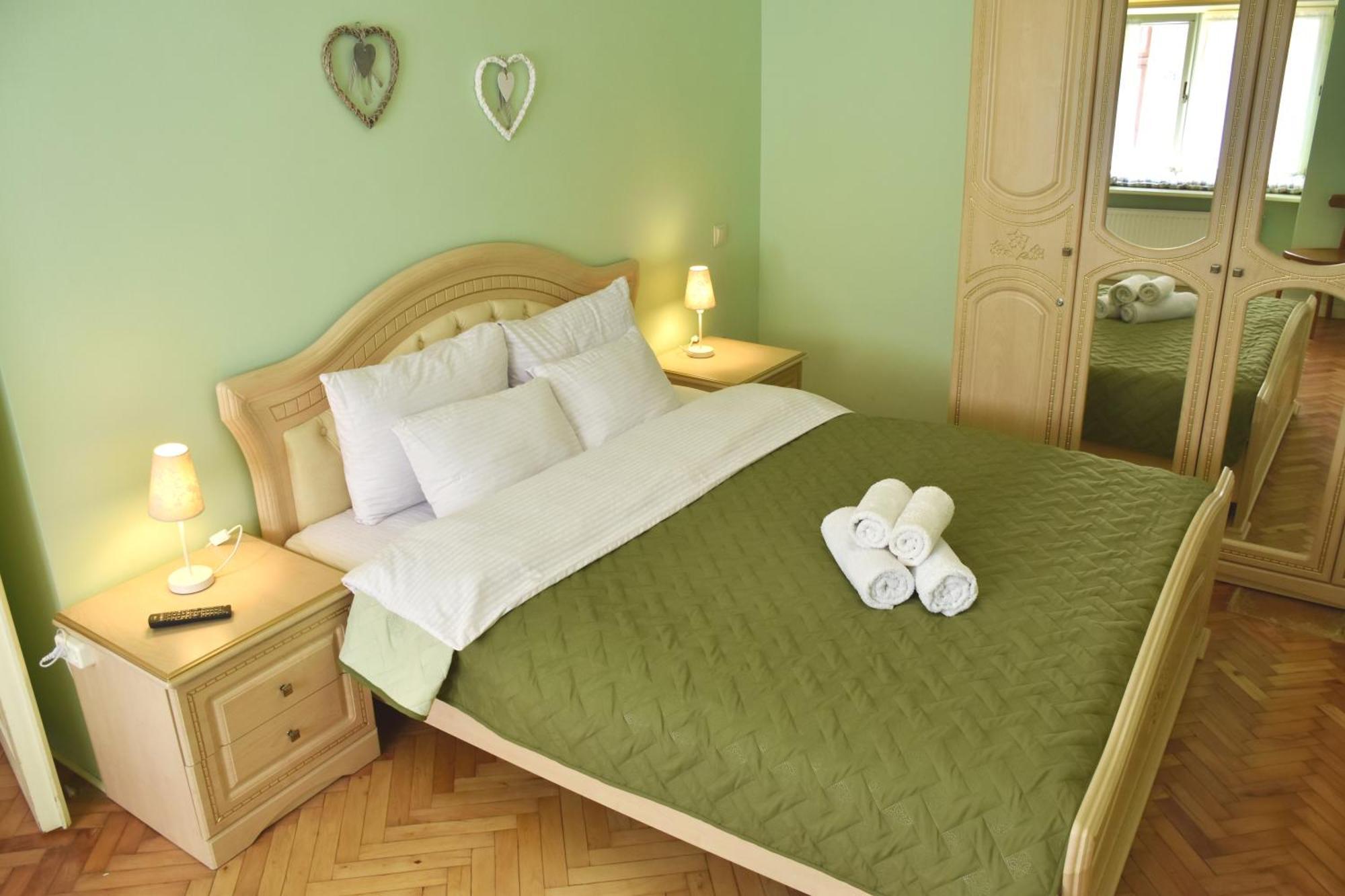 Renewed Central Apartment Lviv Luaran gambar